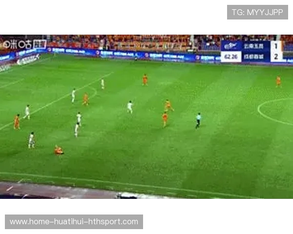 塞尔吉尼奥接韦世豪传中头球破门，成都蓉城进攻端多点开花