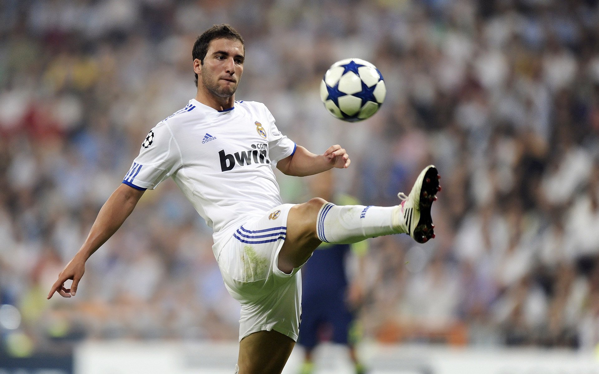 欧冠历史新纪录：单赛季点球数达到新高 反映防守强度变化