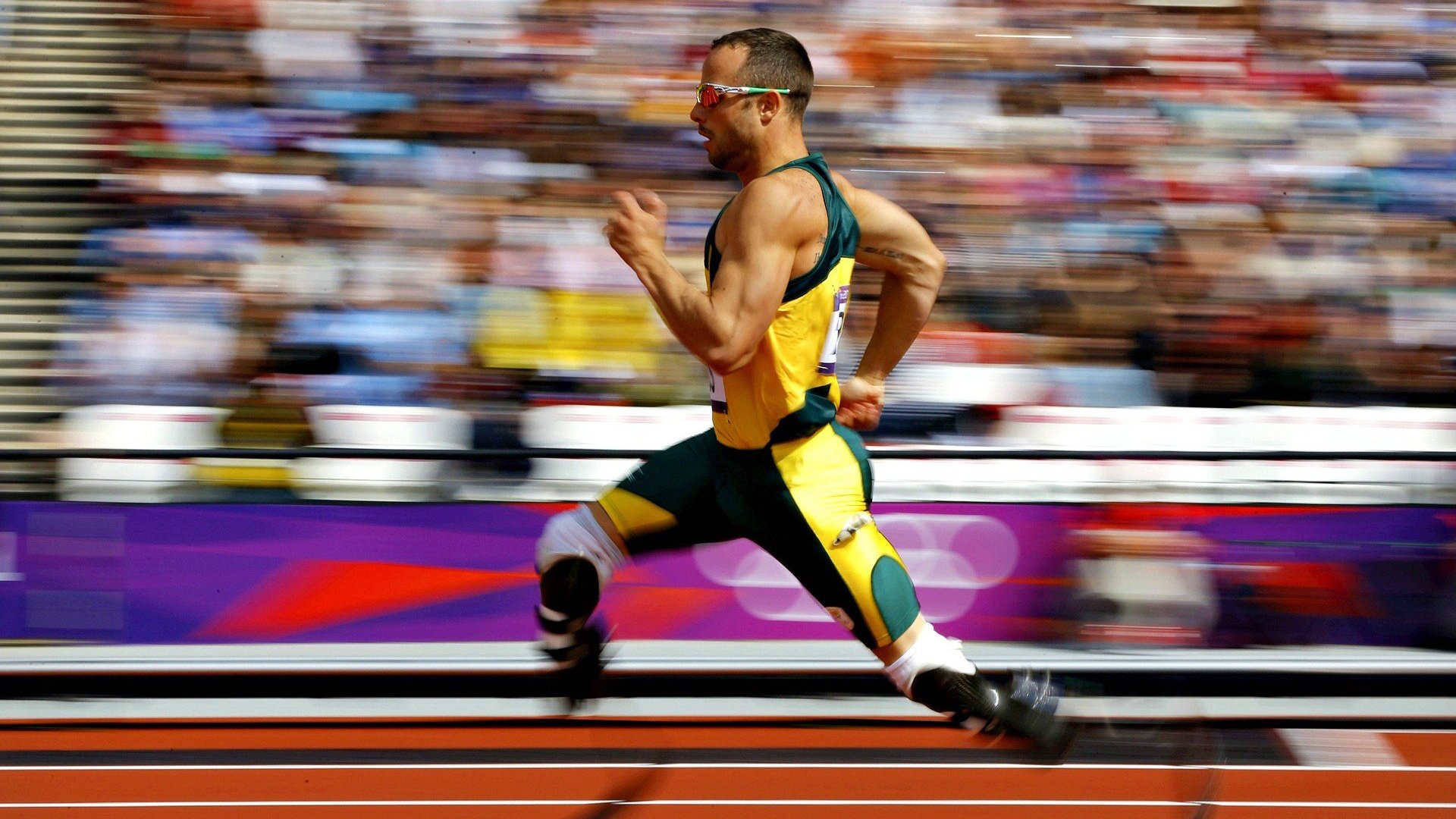 羽毛球反拍技术表演赛 专攻反手击球的选手登场